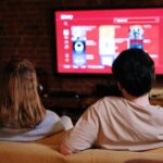 Dipendenza da serie TV: il binge-watching